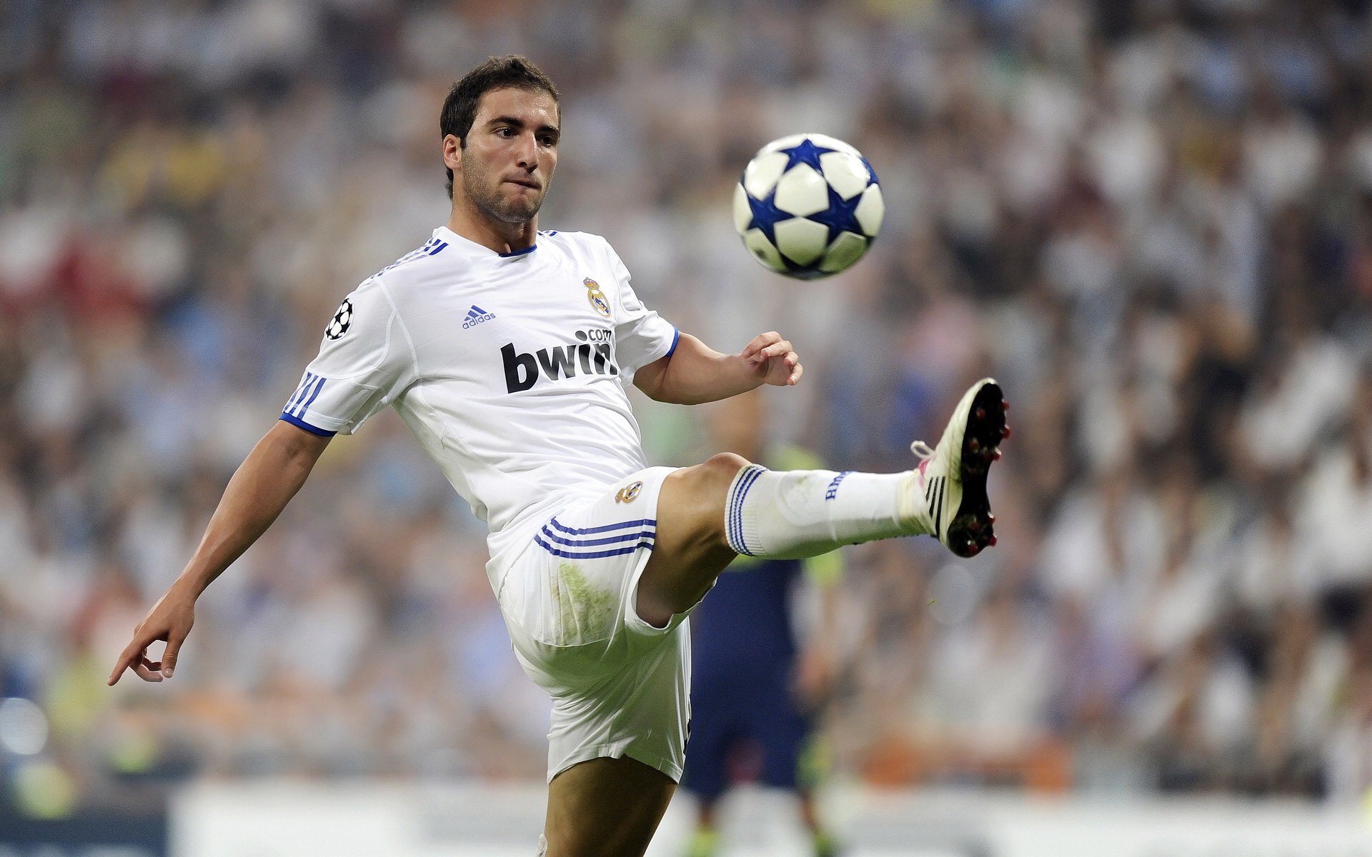 厄德高爆发引领战术革命,洪都拉斯力量如何制霸比利亚雷亚尔?