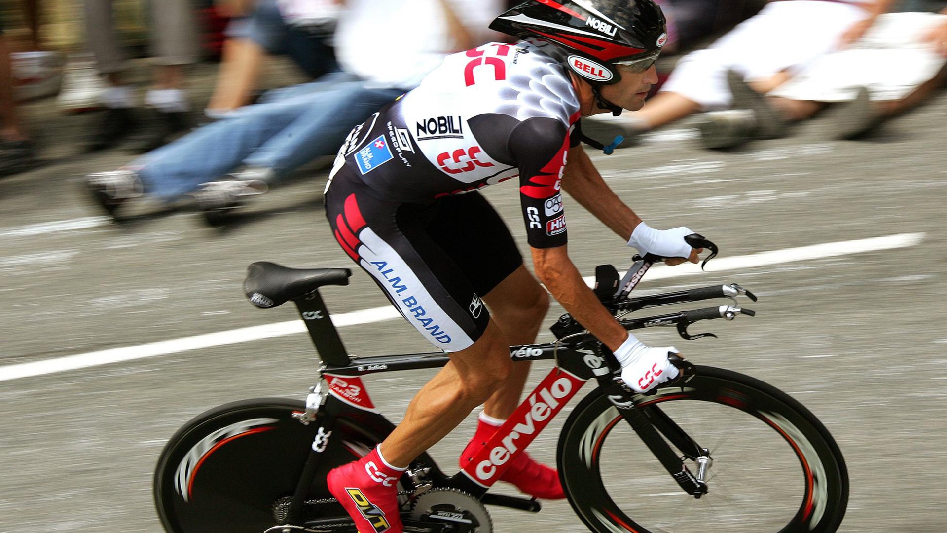 莱比锡红牛横扫丹麦，贝林厄姆高光表现引爆全场